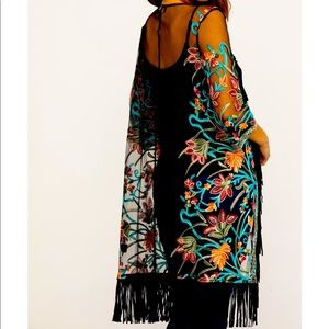 L Shyanne Embroidered Mesh Tassel Kimono